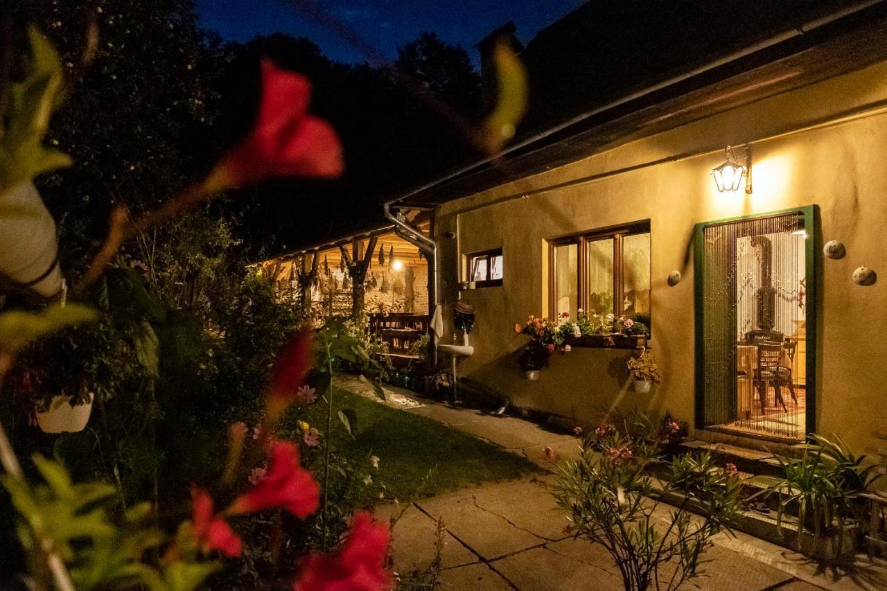 Villa Rihuini Eco Wine House Transylvania Richisu 외부 사진
